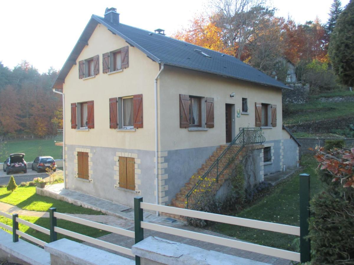 La Cle Des Champs Panzió Murol Kültér fotó